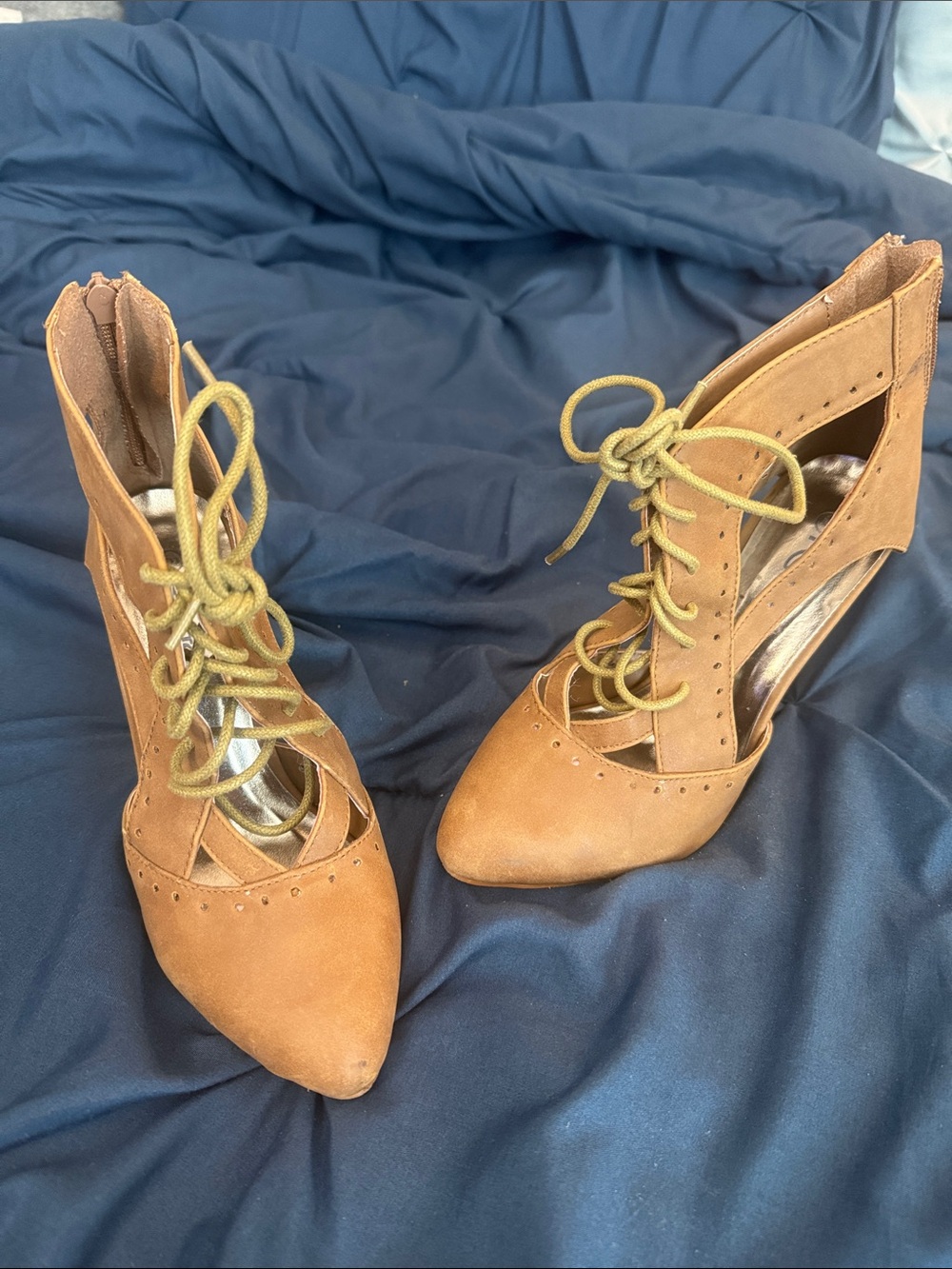 Refresh Lace-Up Pointed Toe Heels in Tan